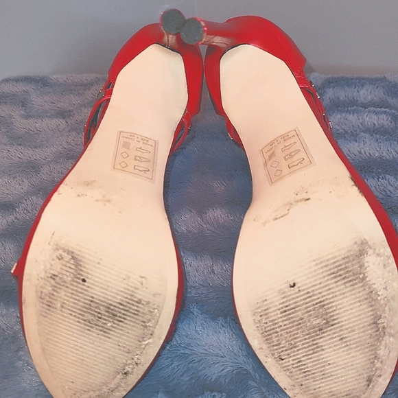 Strappy Red Stiletto - Picture 7 of 9